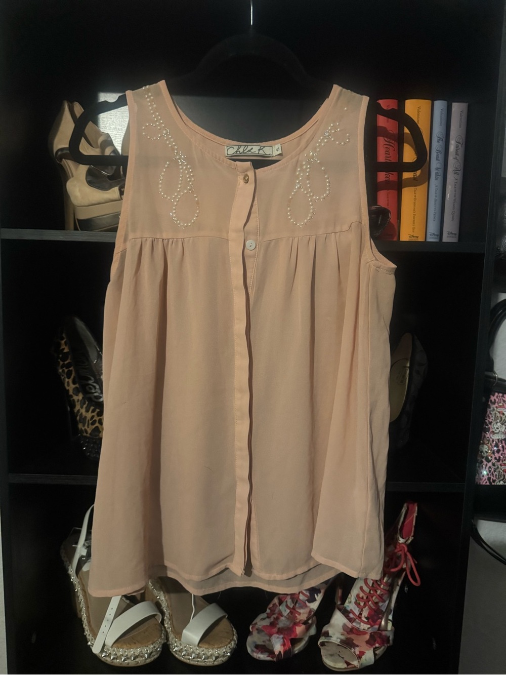 Chloe K Blush Peach Pearl-Embellished Sleeveless Button-Front Camisole